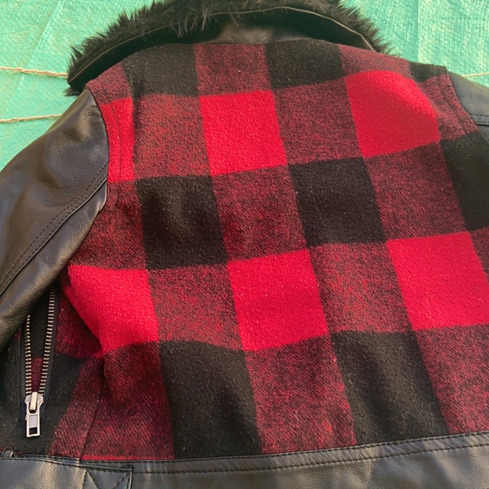 jacket - Picture 5 of 5